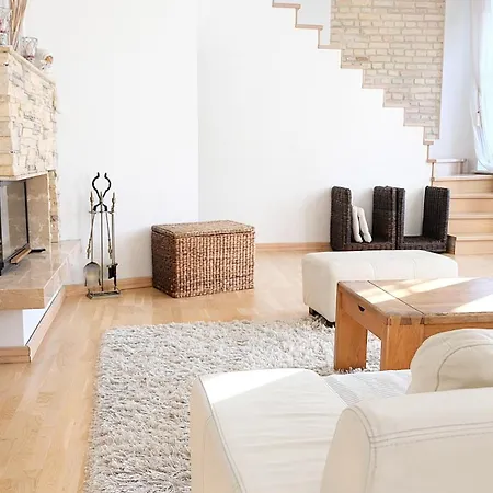 Apartment Old Town Luxury And Spacious