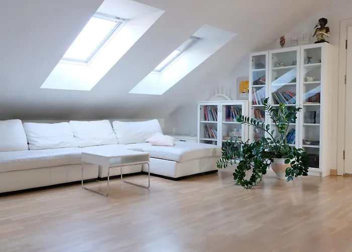 Old Town Luxury And Spacious