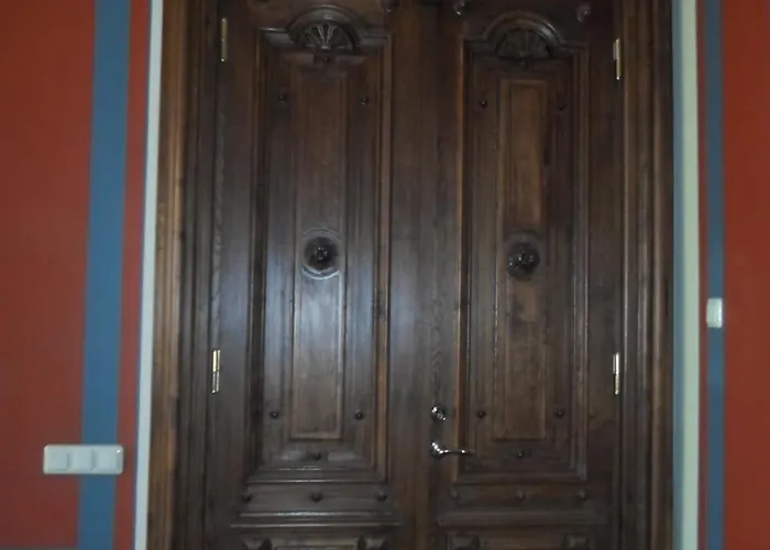 Old Town Luxury And Spacious