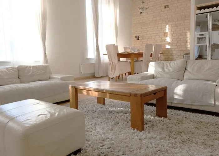 アパート Old Town Luxury And Spacious